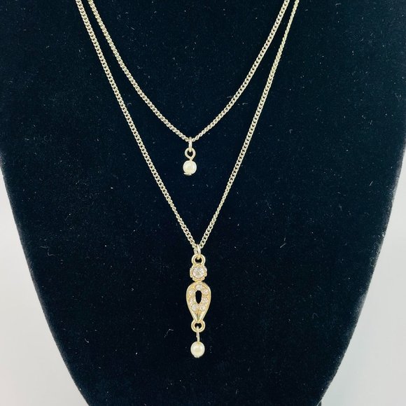 Pearl & Rhinestone Layered Necklace - Picture 2 of 4